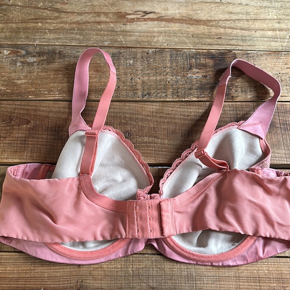 Bra - Picture 3 of 4